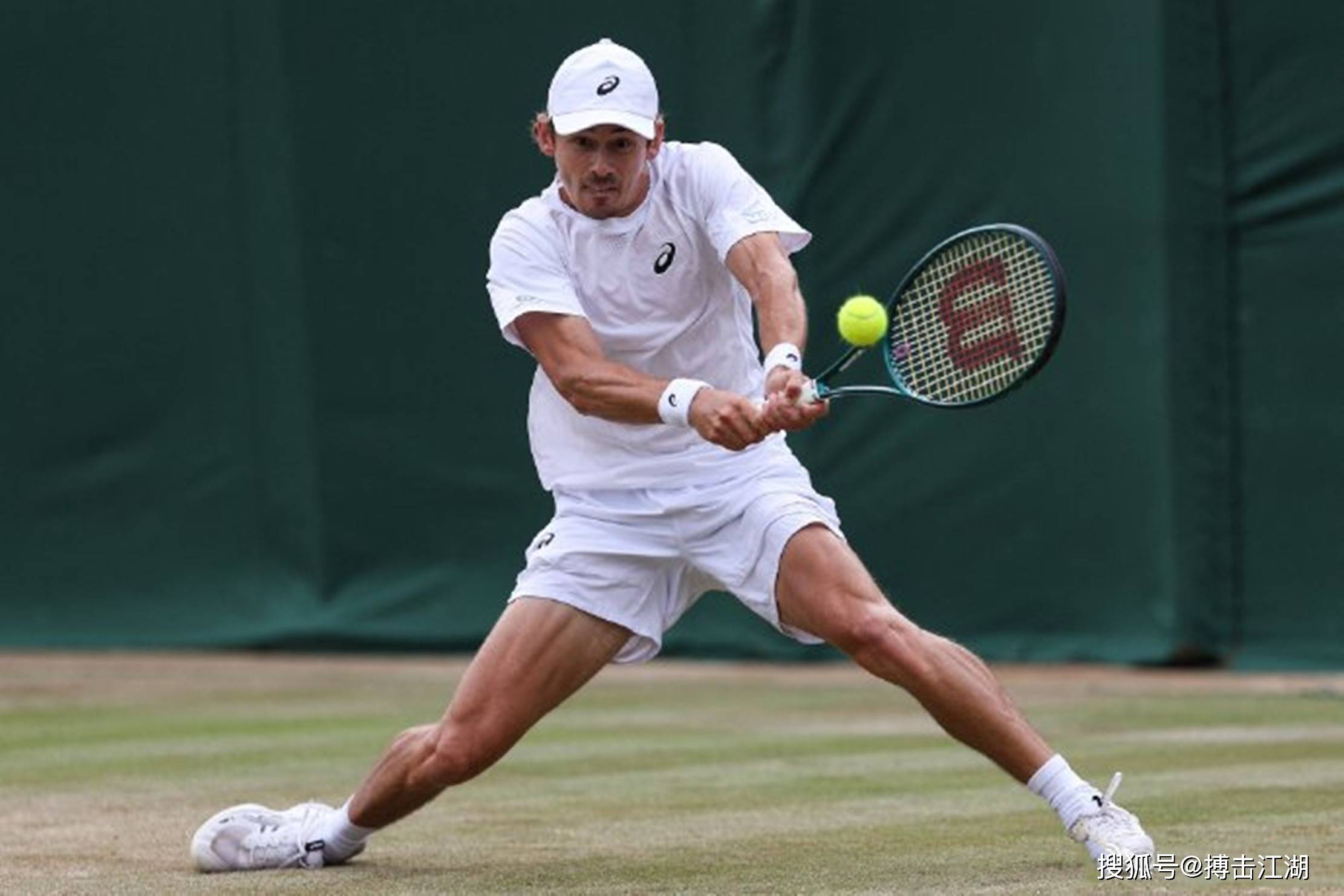 德约科维奇强势横扫浓眉晋级半决赛，状态火热！的简单介绍-开云