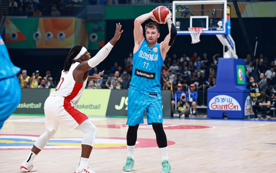 东契奇官方宣布夺冠新规，加拿大队引发争议！赛场气氛高涨(东契奇精彩比赛)-开云下载